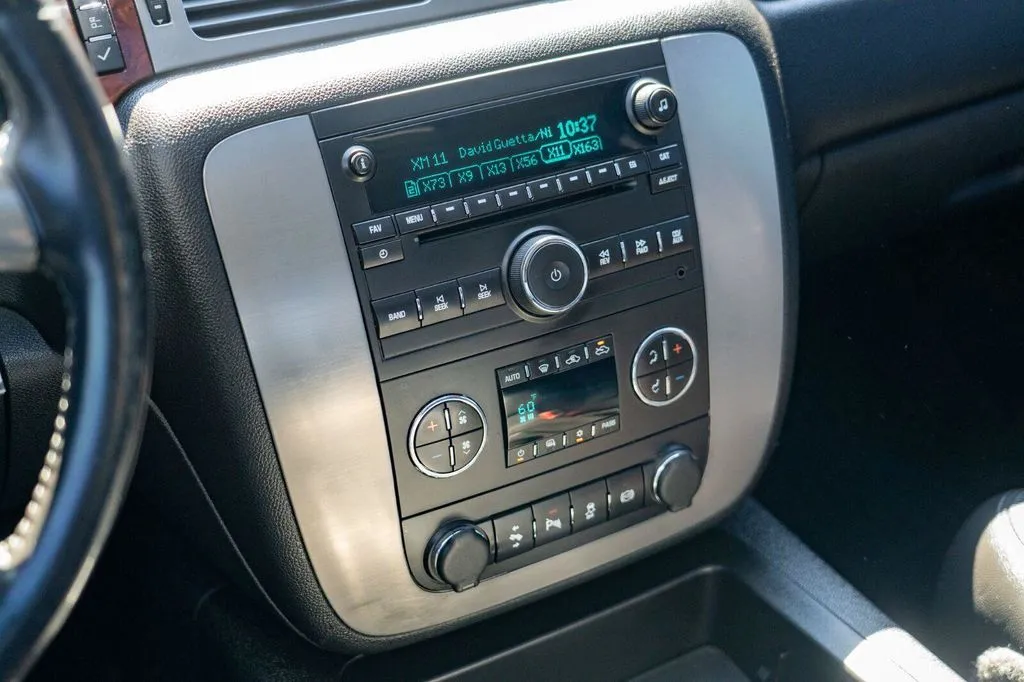 GMC Sierra photo 17