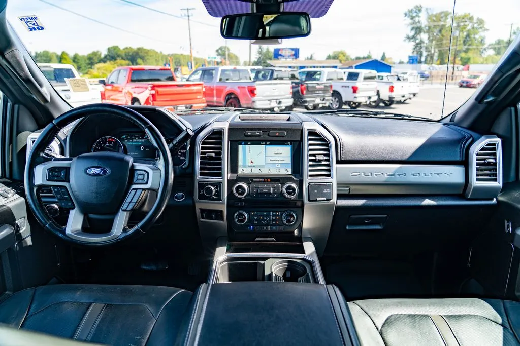 Ford F-250SD photo 26