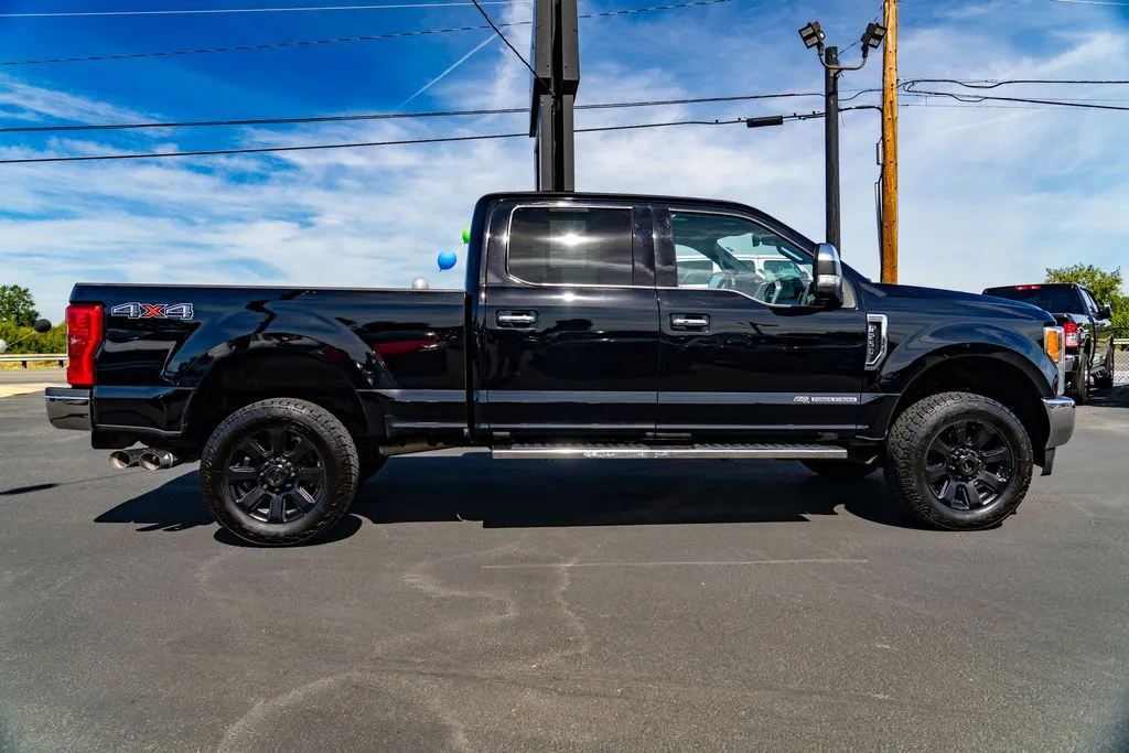 Ford F-250SD photo 8
