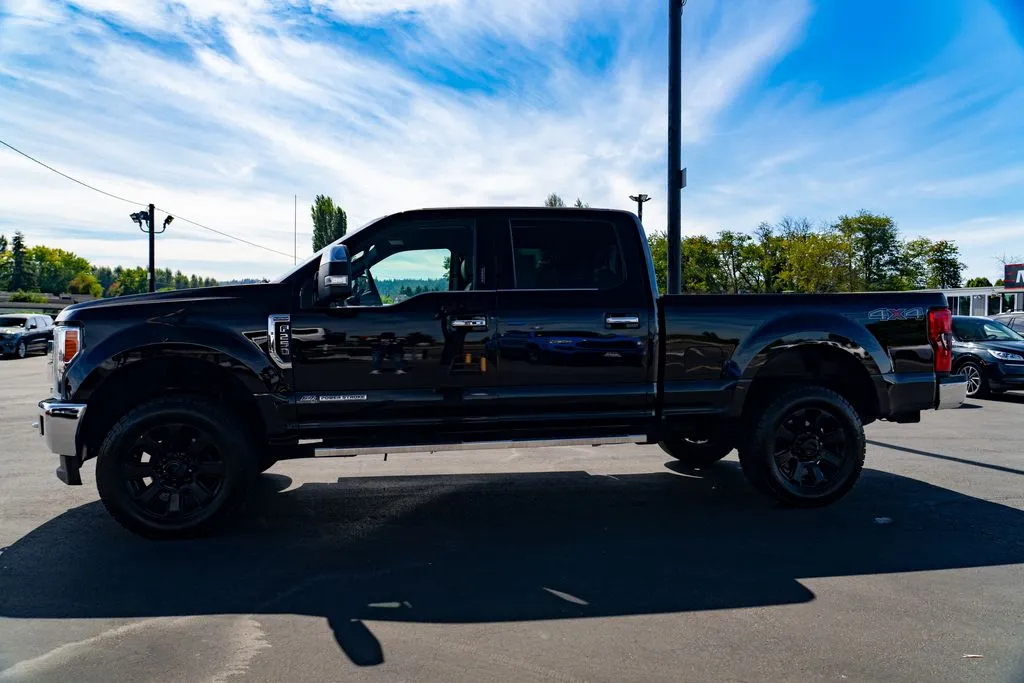 Ford F-250SD photo 12