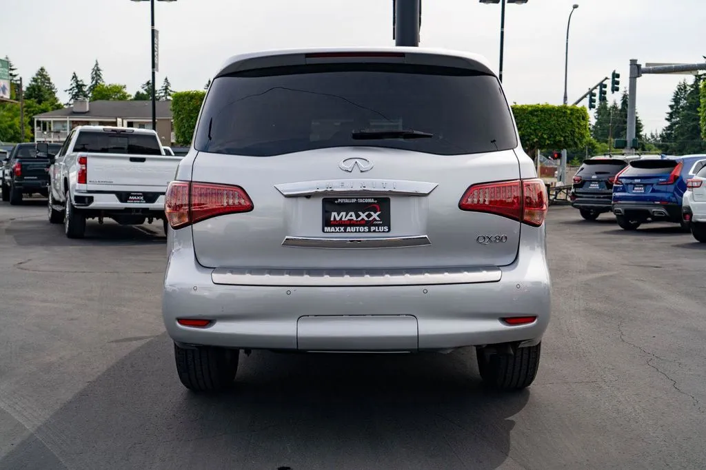 Infiniti QX80 photo 10