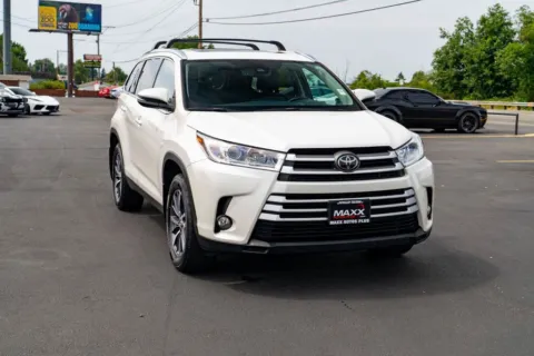 Photos of 2019 Toyota Highlander XLE for sale in Puyallup, WA at Maxx Autos Plus Puyallup