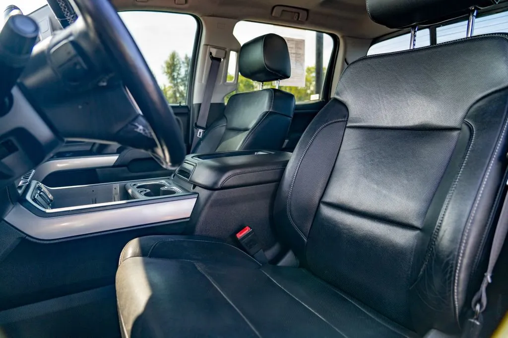 Chevrolet Silverado photo 13