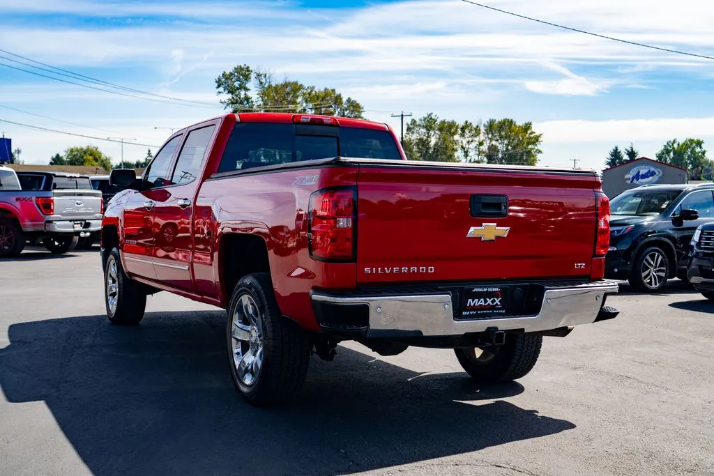 Chevrolet Silverado photo 11