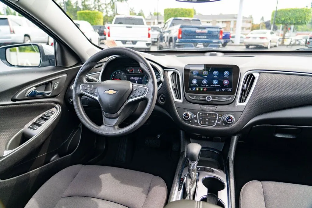 Chevrolet Malibu photo 25