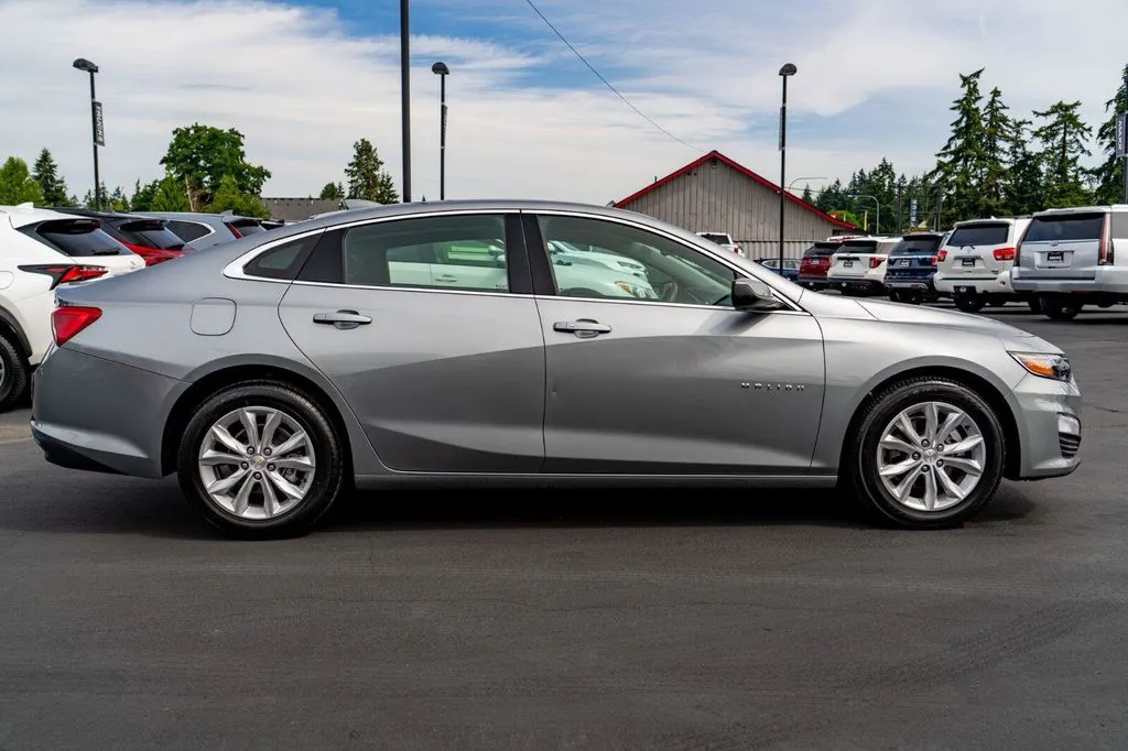 Chevrolet Malibu photo 7