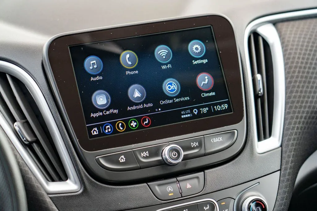 Chevrolet Malibu photo 22