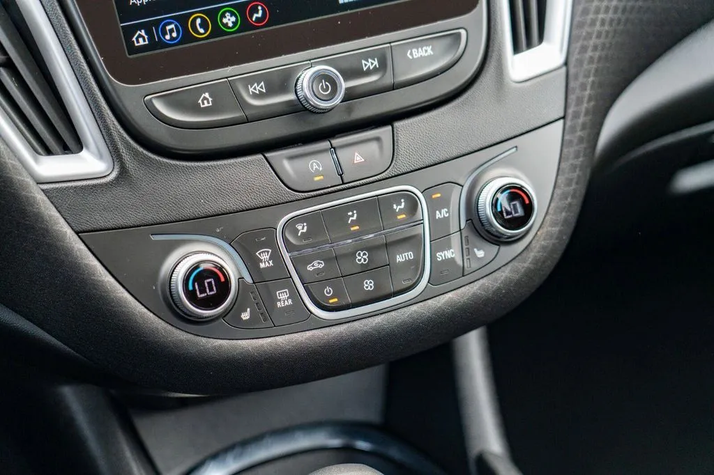 Chevrolet Malibu photo 23