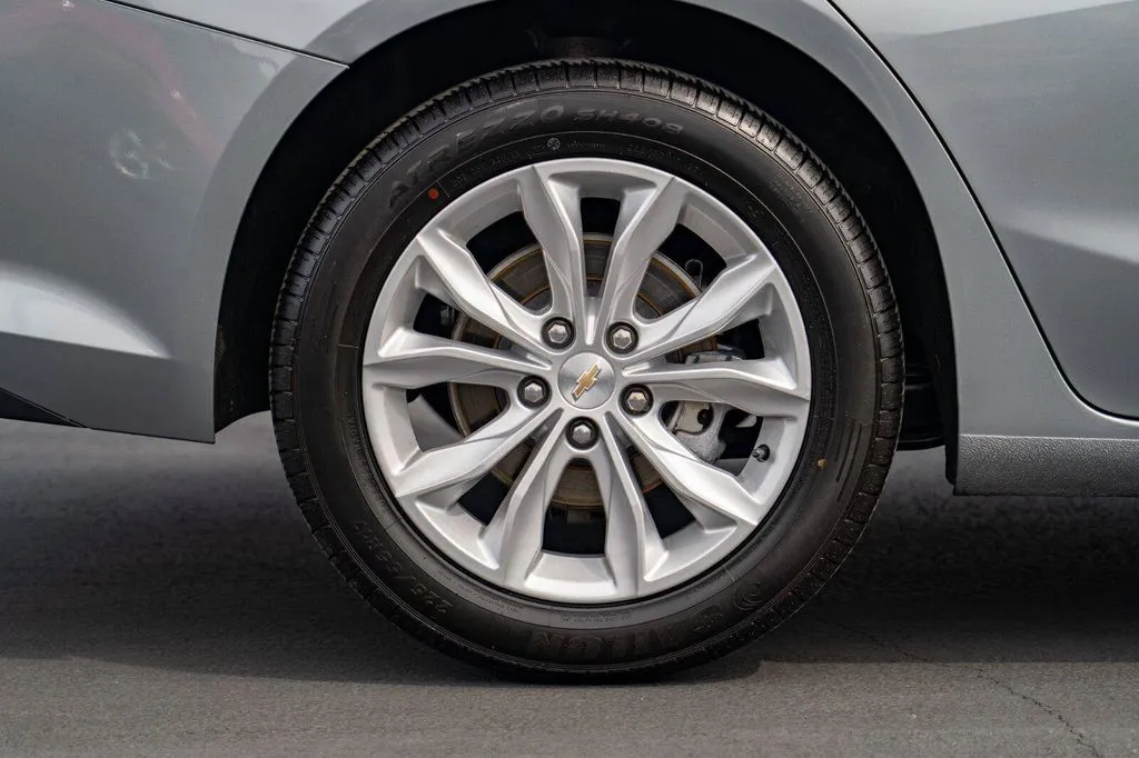Chevrolet Malibu photo 5