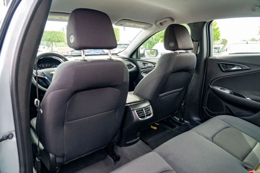 Chevrolet Malibu photo 16