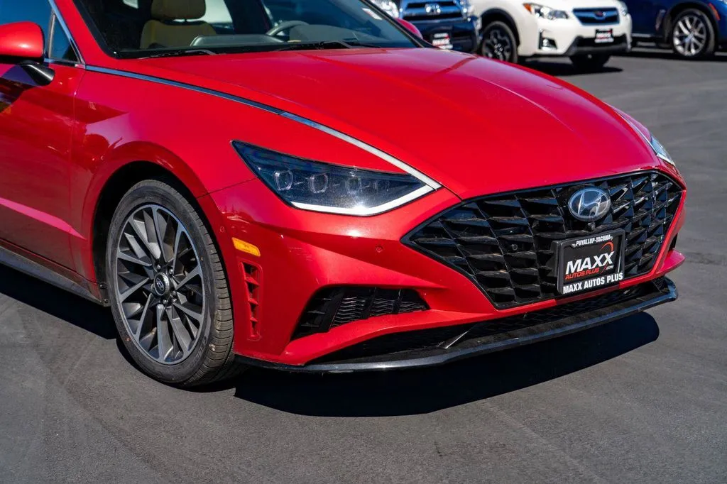 Hyundai Sonata photo 6
