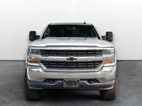 Photos of 2018 Chevrolet Silverado 1500 LT for sale in Puyallup, WA at Maxx Autos Plus Puyallup