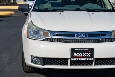 More photos of 2011 Ford Focus SE at Maxx Autos Plus Puyallup, WA