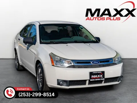 White 2011 Ford Focus SE for sale in Puyallup, WA