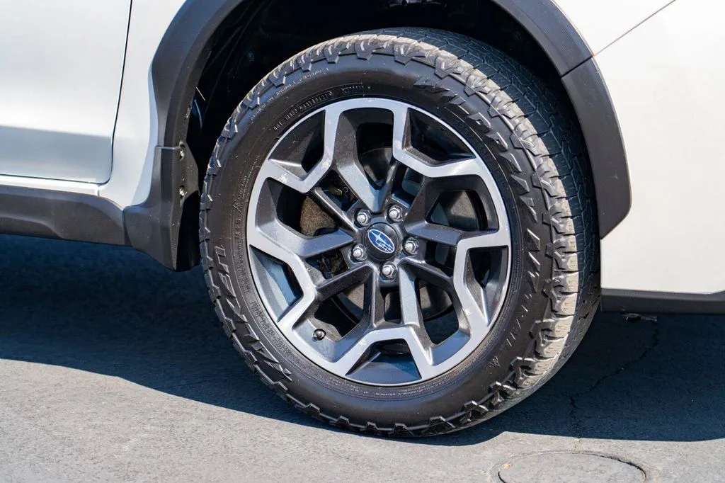 Subaru Crosstrek photo 8