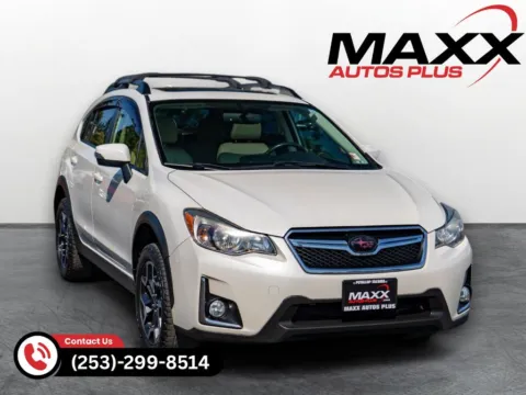 White 2017 Subaru Crosstrek 2.0i Limited for sale in Puyallup, WA