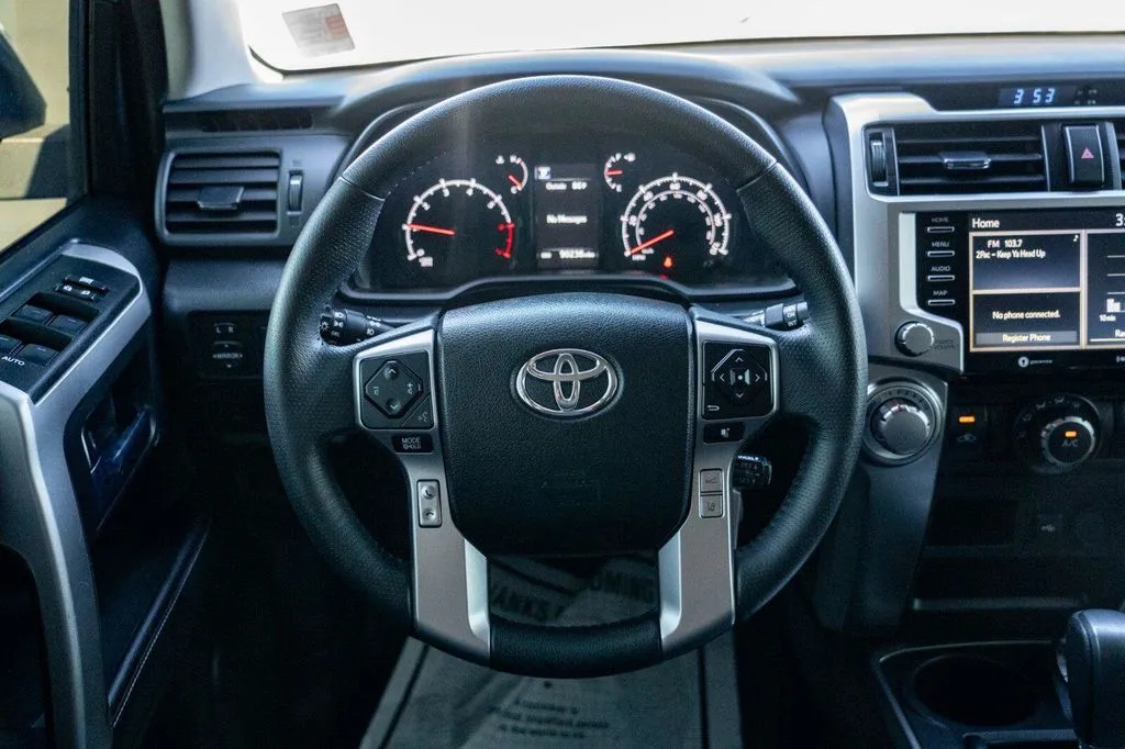 Toyota 4Runner photo 15