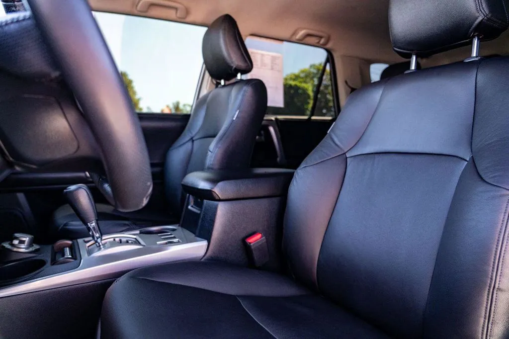 Toyota 4Runner photo 13