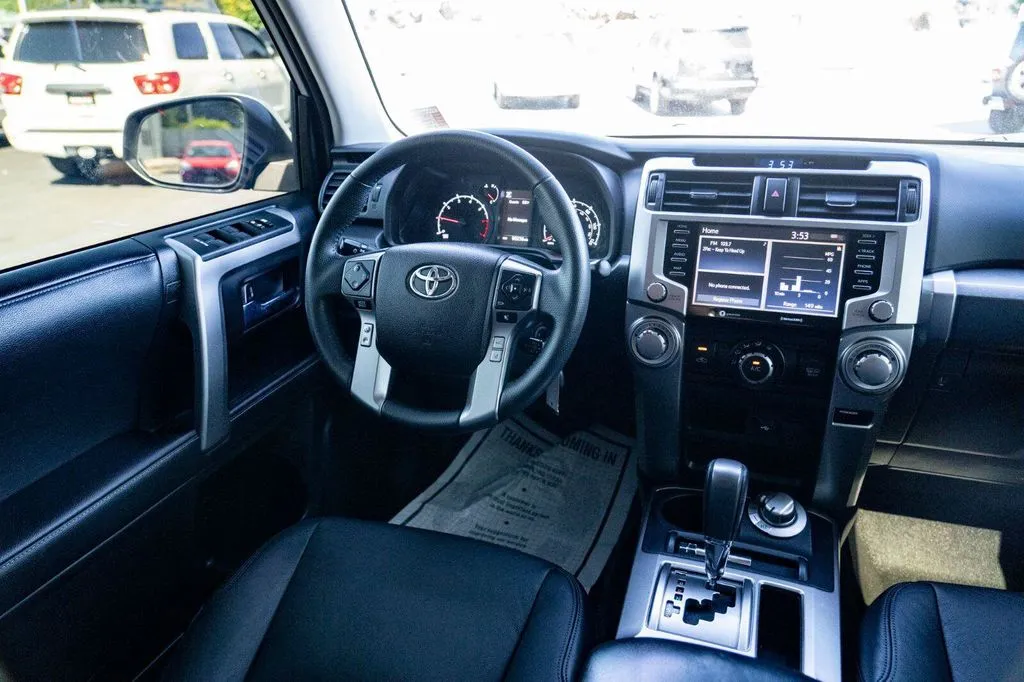Toyota 4Runner photo 20