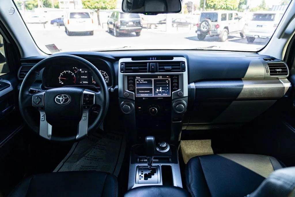 Toyota 4Runner photo 21