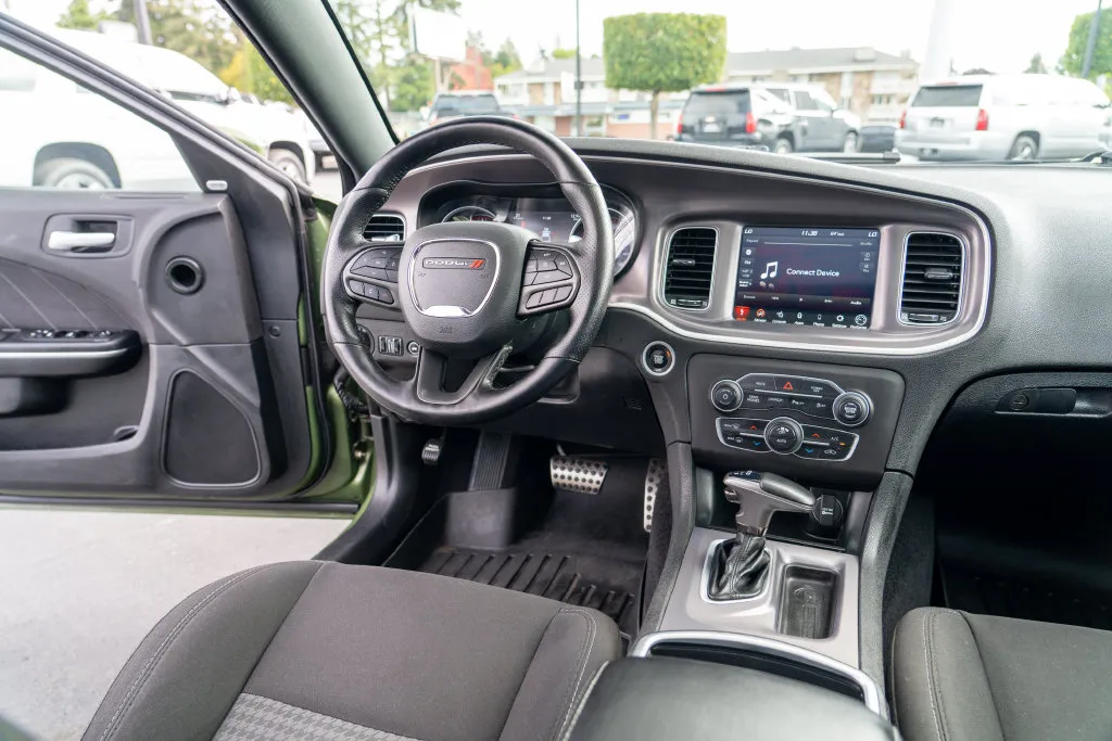 Dodge Charger photo 22