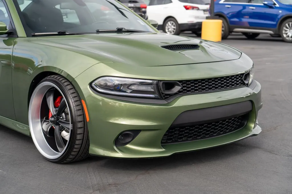 Dodge Charger photo 6