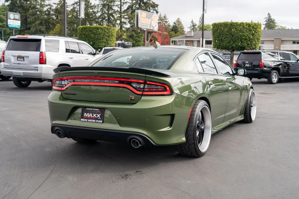 Dodge Charger photo 8