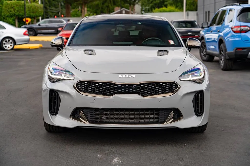 Kia Stinger photo 4