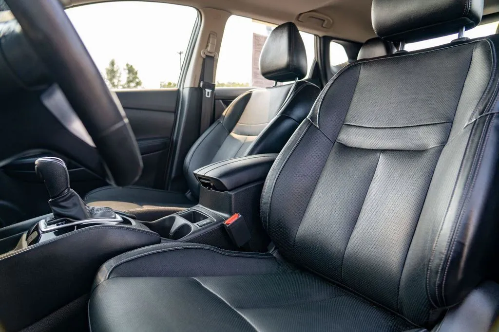 Nissan Rogue Sport photo 14