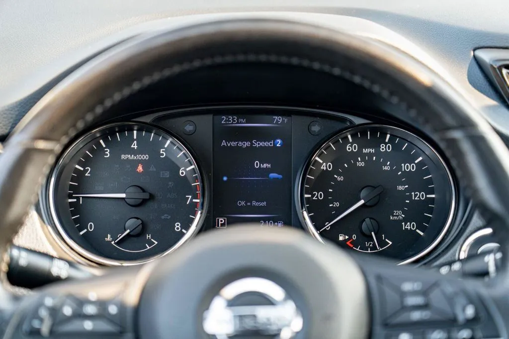 Nissan Rogue Sport photo 18