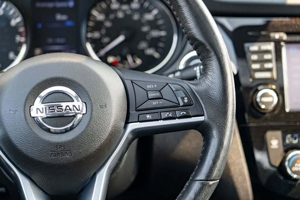 Nissan Rogue Sport photo 19