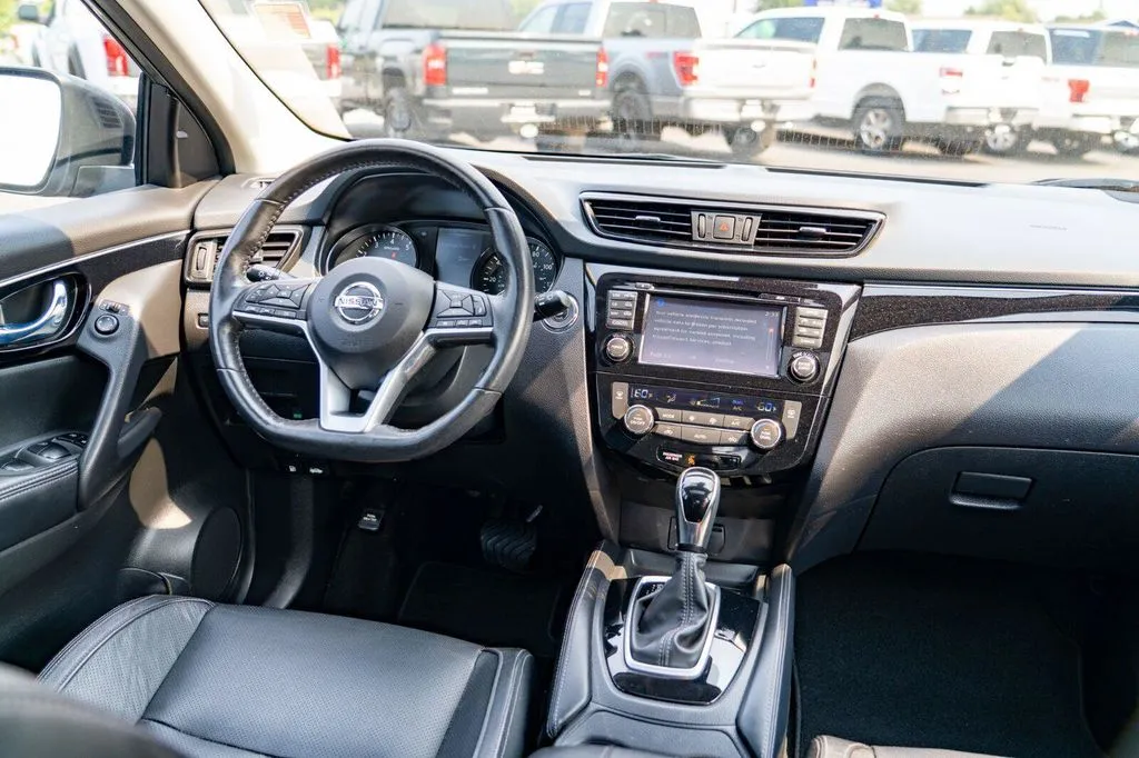 Nissan Rogue Sport photo 24