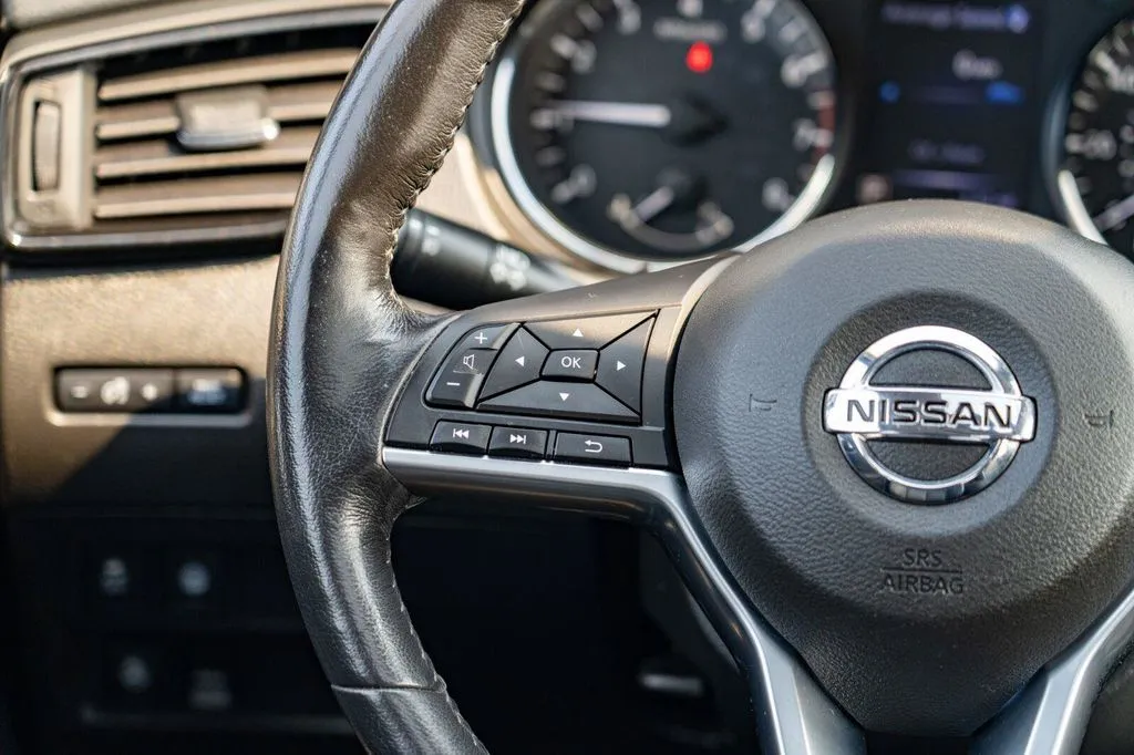 Nissan Rogue Sport photo 20