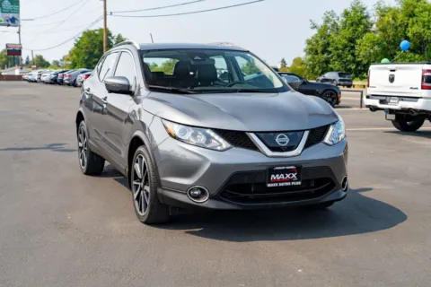 Photos of 2018 Nissan Rogue Sport SL for sale in Puyallup, WA at Maxx Autos Plus Puyallup