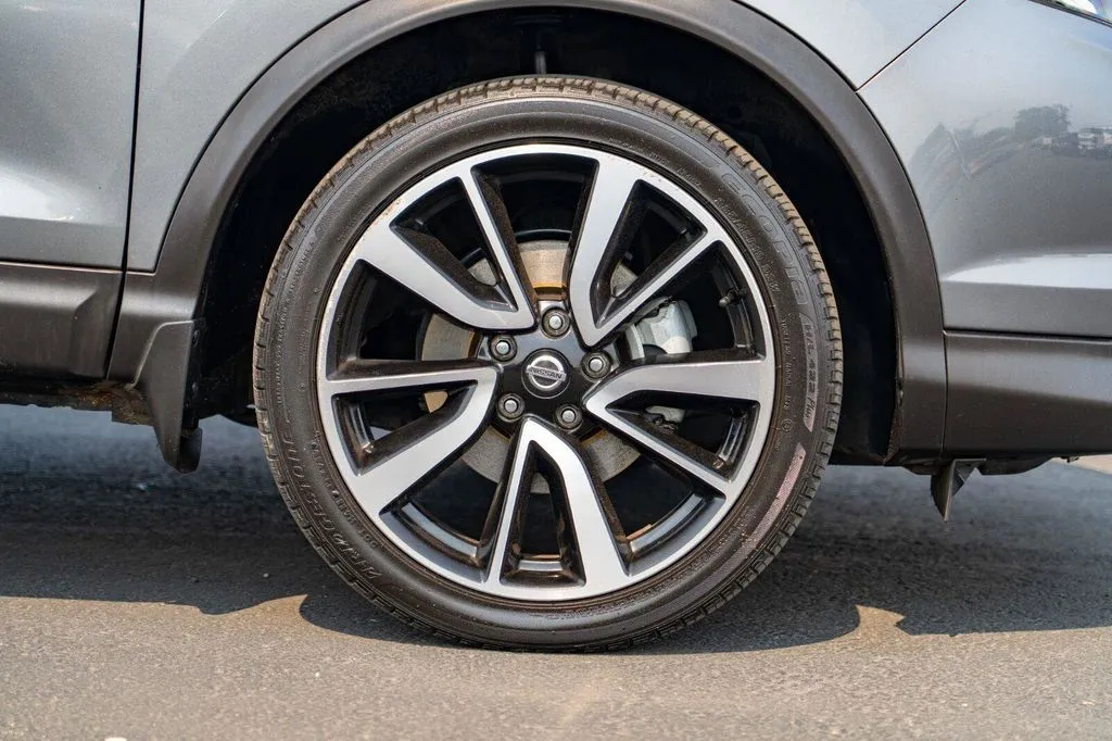 Nissan Rogue Sport photo 7