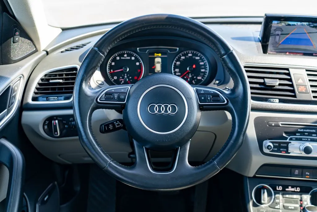 Audi Q3 photo 15