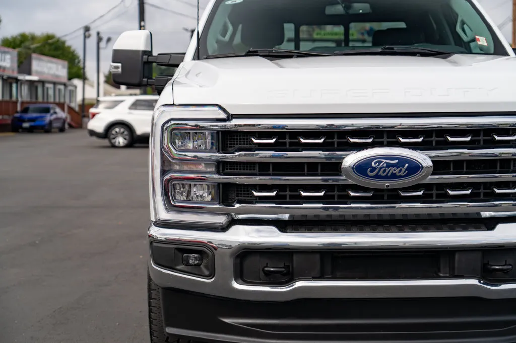 Ford F-250SD photo 5