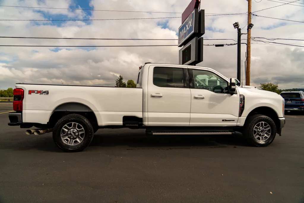Ford F-250SD photo 8