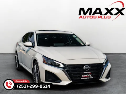 White 2023 Nissan Altima 2.5 SL for sale in Puyallup, WA