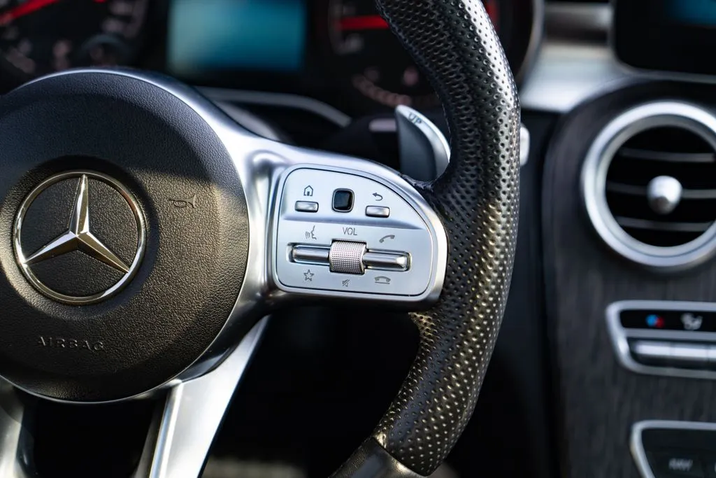 Mercedes-Benz C-Class photo 19