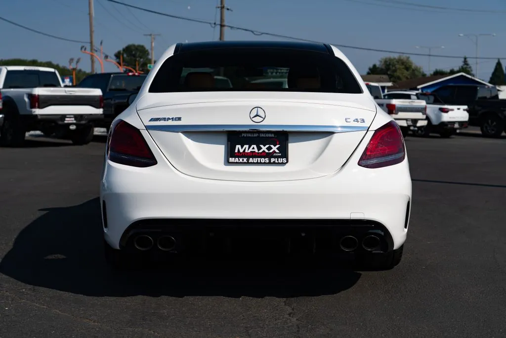Mercedes-Benz C-Class photo 11