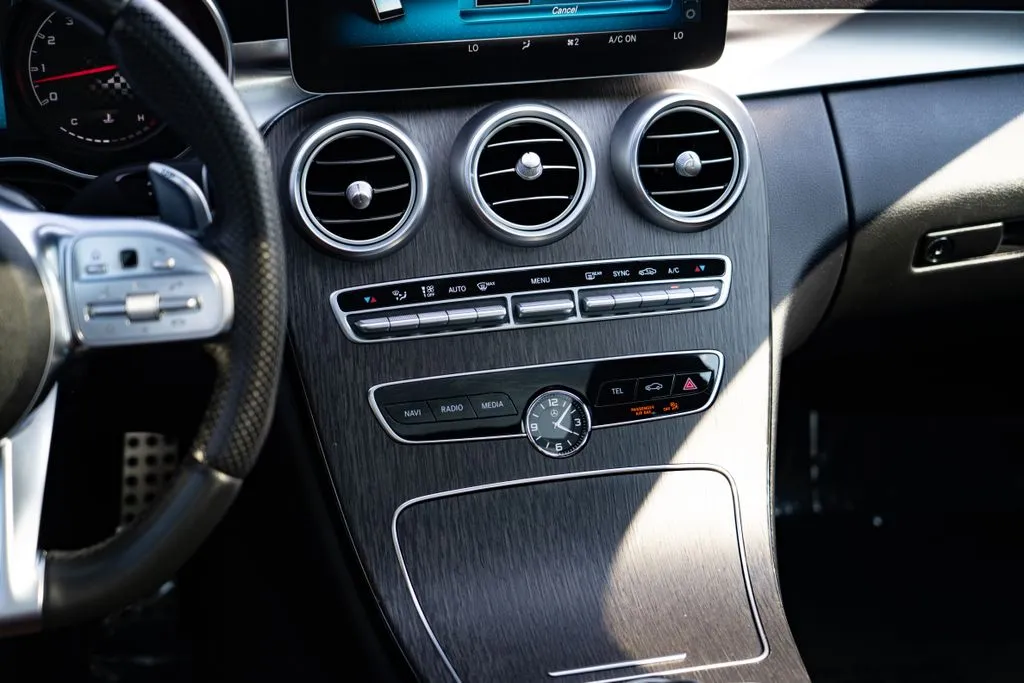 Mercedes-Benz C-Class photo 23