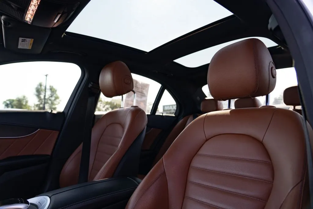 Mercedes-Benz C-Class photo 15