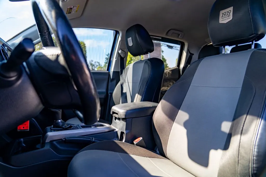 Toyota Tacoma photo 14