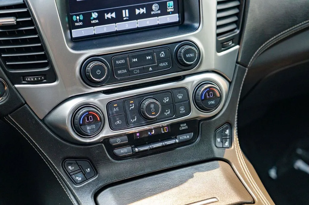 Chevrolet Tahoe photo 25