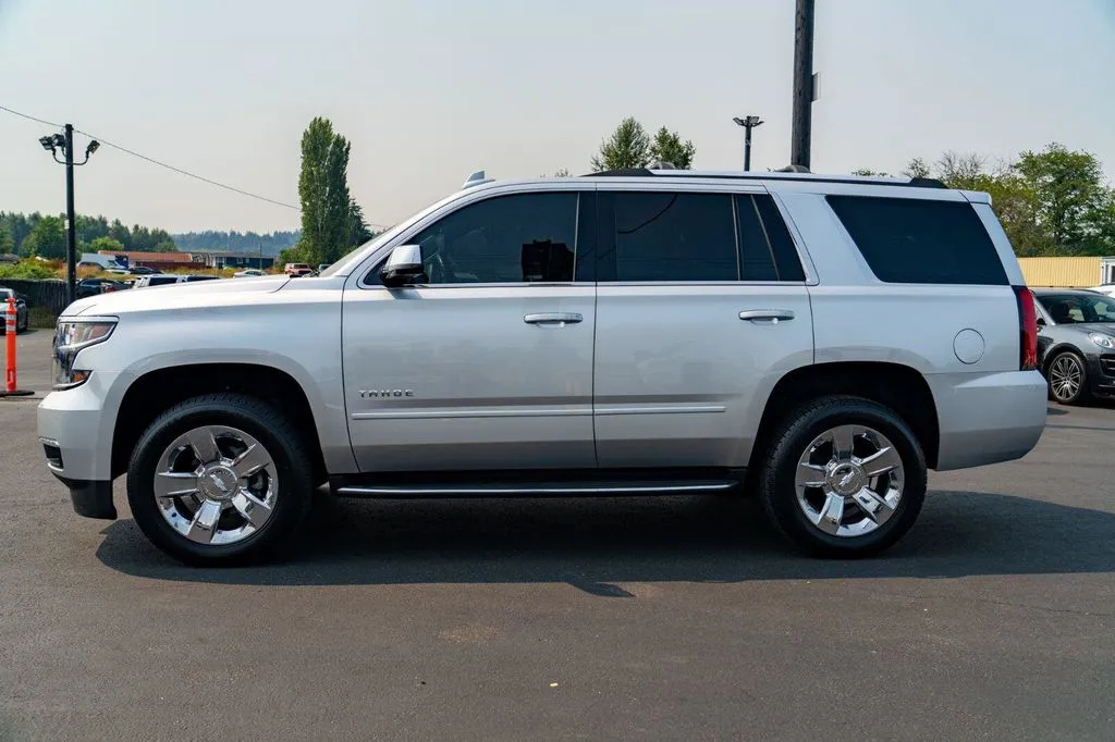 Chevrolet Tahoe photo 12