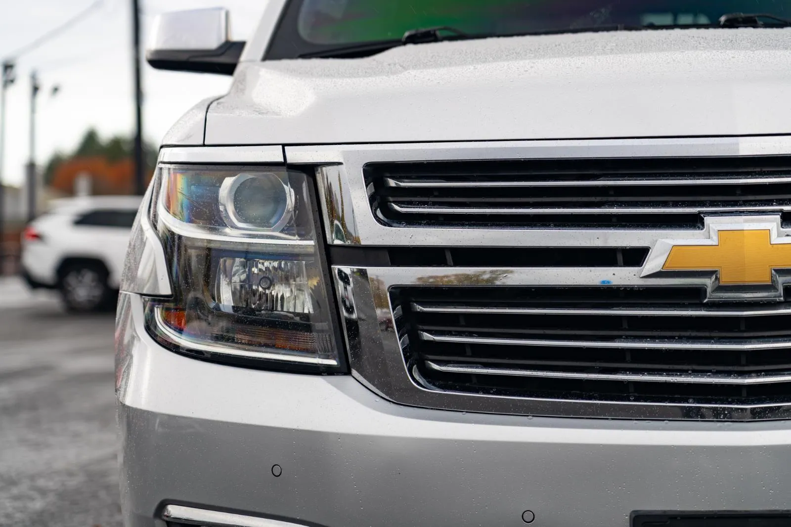 Chevrolet Suburban photo 5