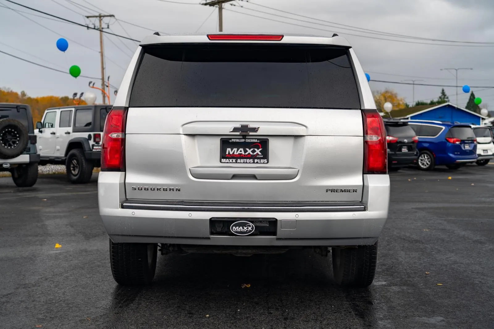 Chevrolet Suburban photo 10