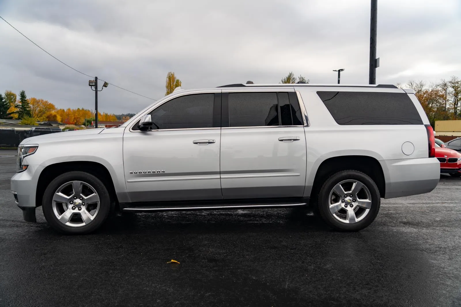Chevrolet Suburban photo 12