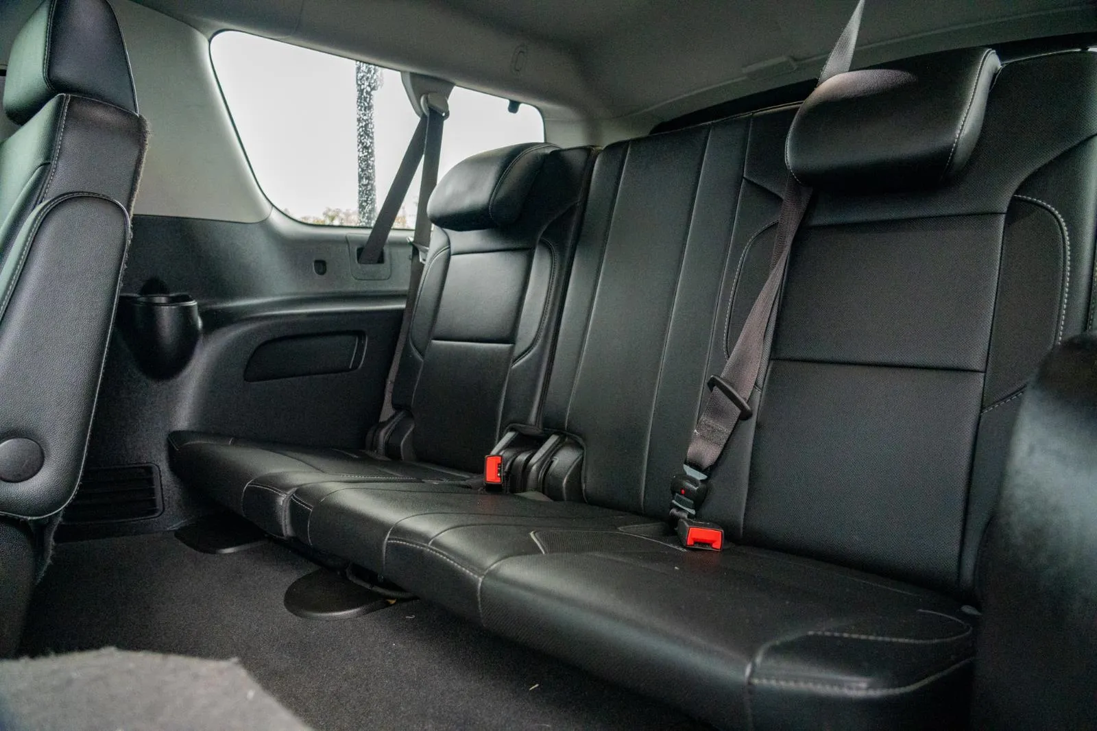 Chevrolet Suburban photo 25